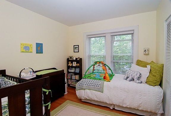 4th image of 3235 N Oakley Ave #3S