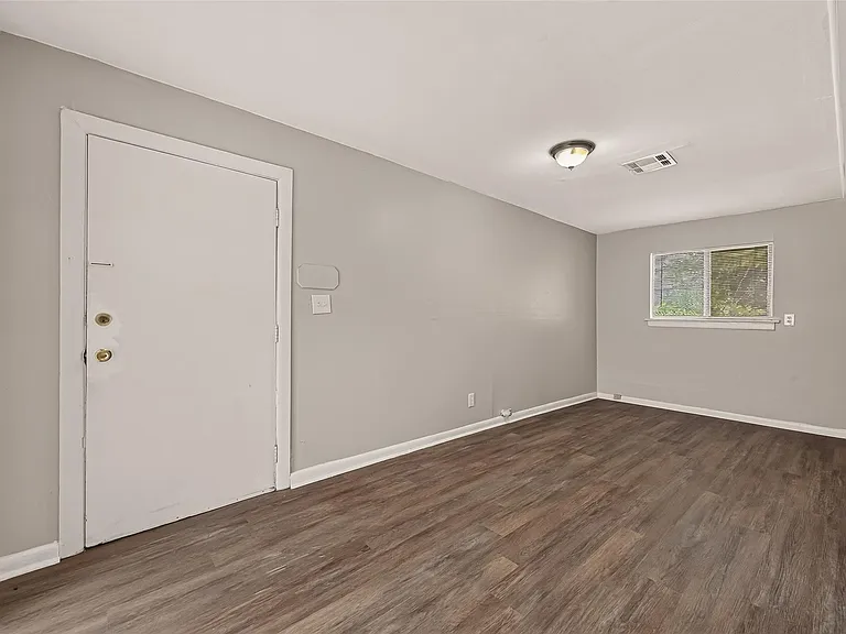 3815 Love St — Photo 15