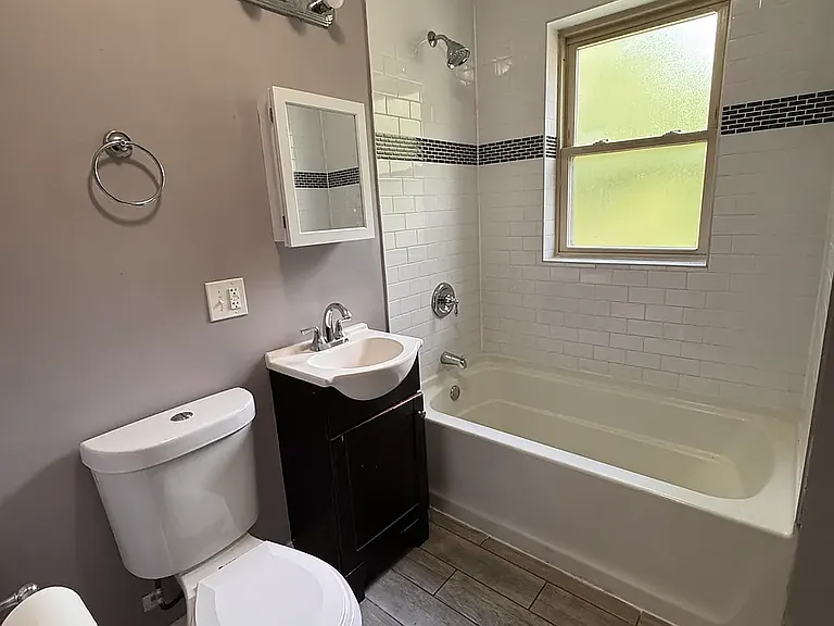 6800 S Rockwell St #2R — Photo 3