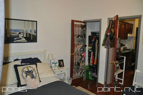 Rented by Point NYC | media 23