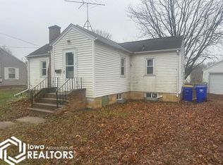659 Center St W, Britt, IA 50423