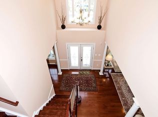 121 Kingsley Rd SE, Vienna, VA 22180