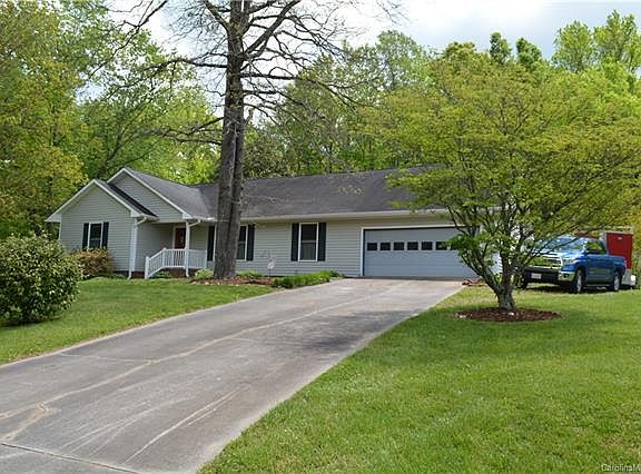 2nd image of 2110 Sharon Dr