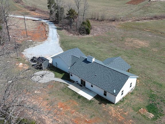 5th image of 10435 Millerstown Rd