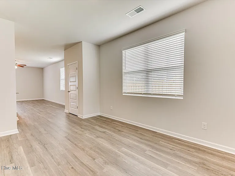 5167 Captain Dr — Photo 12