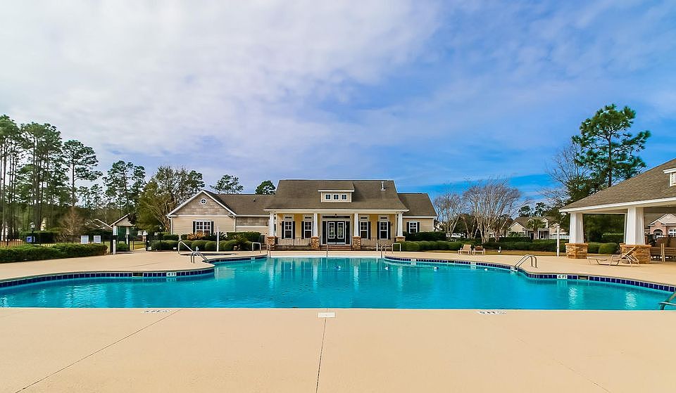 pool and hot tub 