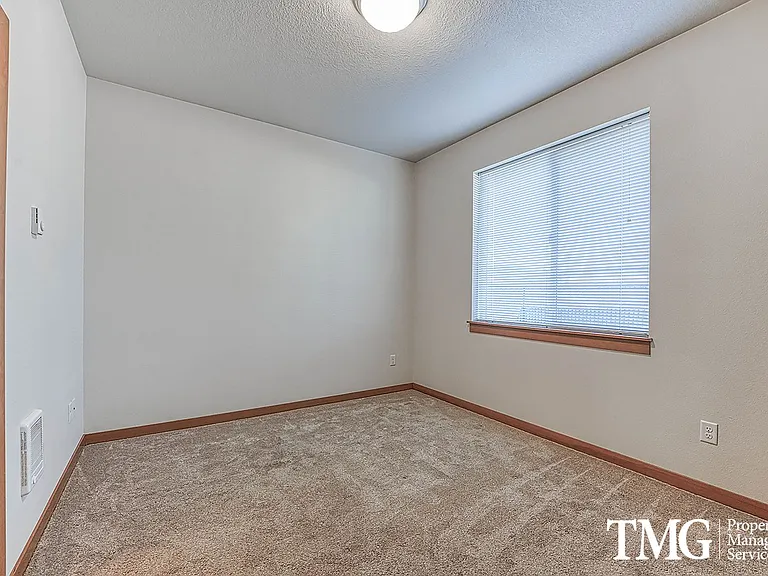 3251 Lewis Ln — Photo 11