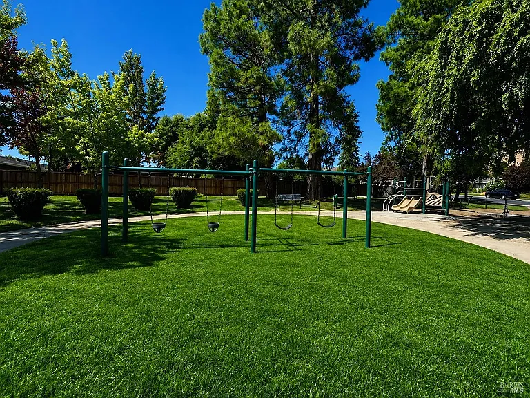 1080 Los Gamos Rd #A — Photo 24