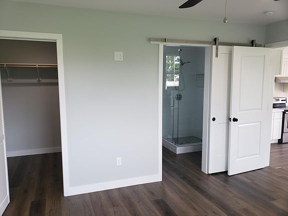 4th image of 6537 Crossway Dr