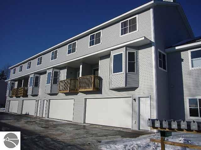 1st image of 4073 E Sherwood Forest Dr