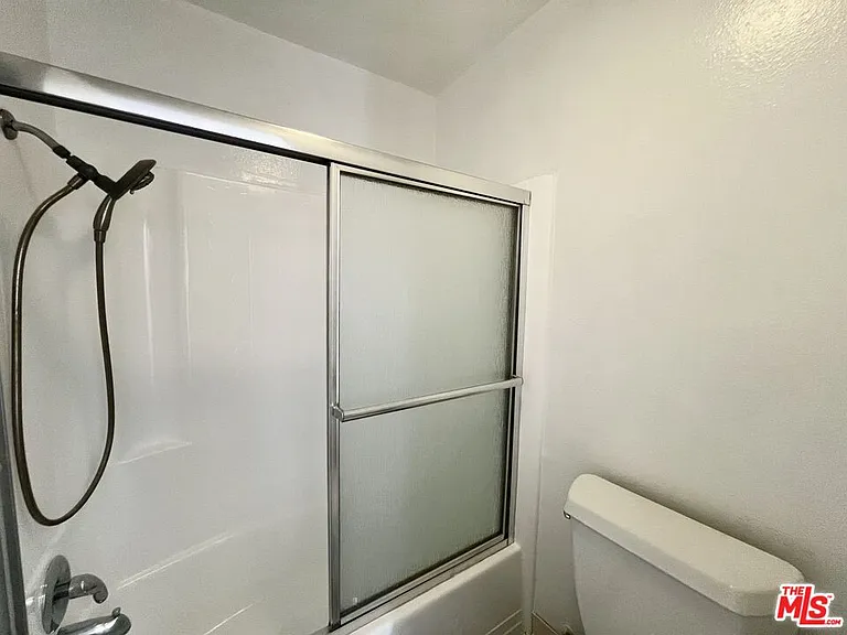 750 N Kings Rd #210 — Photo 10