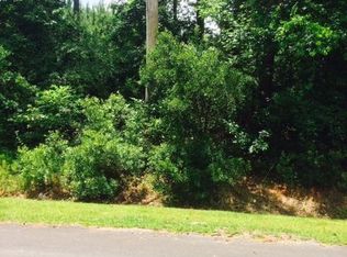 401 Five Aprils Dr, Swansboro, NC 28584