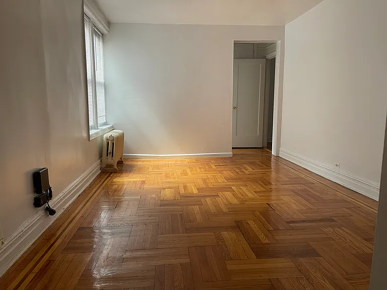 3215-3217 Hull Ave #3C — Photo 13