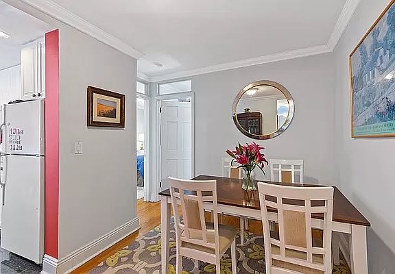 3rd image of 328 W 96th St APT 3C