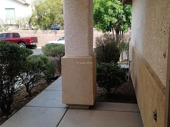 3rd image of 913 Toro Canyon Ln #0