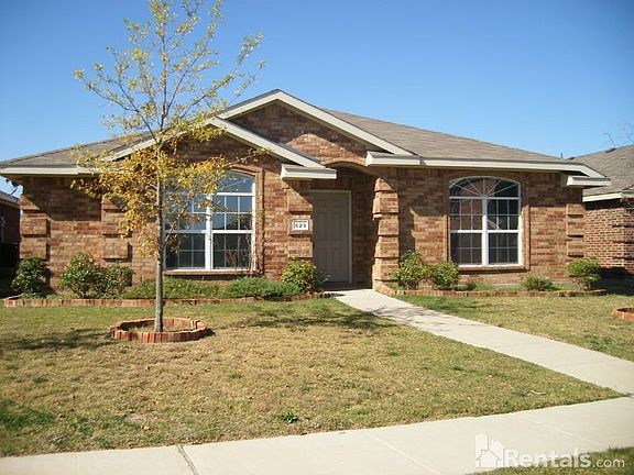 2nd image of 629 Horseshoe Ct