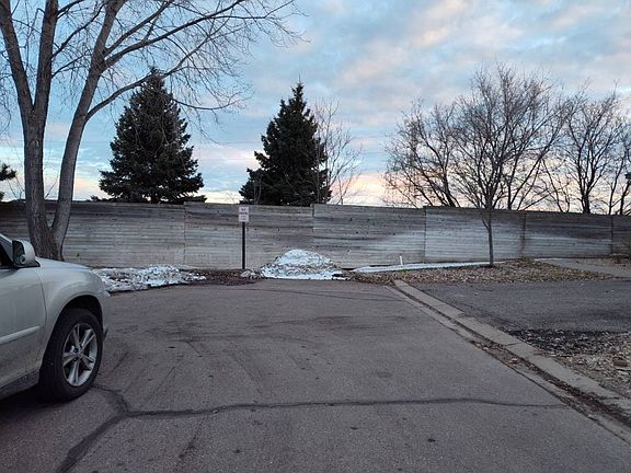 5th image of 2560 Vierling Dr E