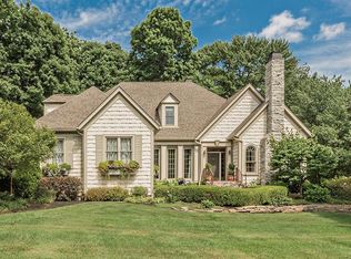 8020 Bainbrook Dr, Chagrin Falls, OH 44023