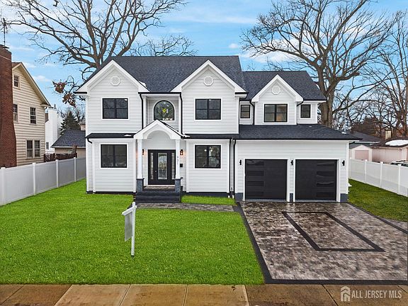 3rd image of 931 Englishtown Rd