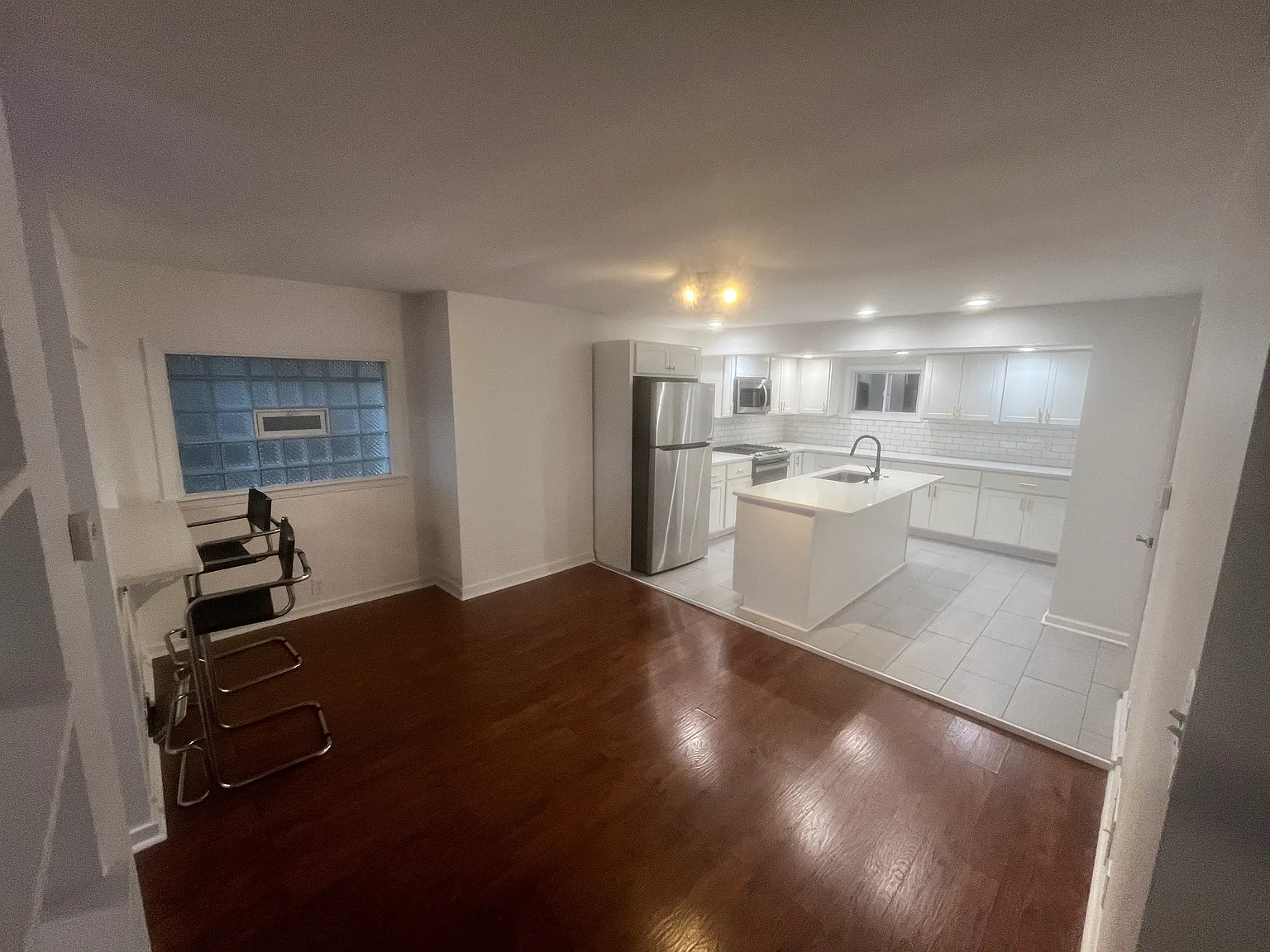 204 E Jefferson St — Photo 3