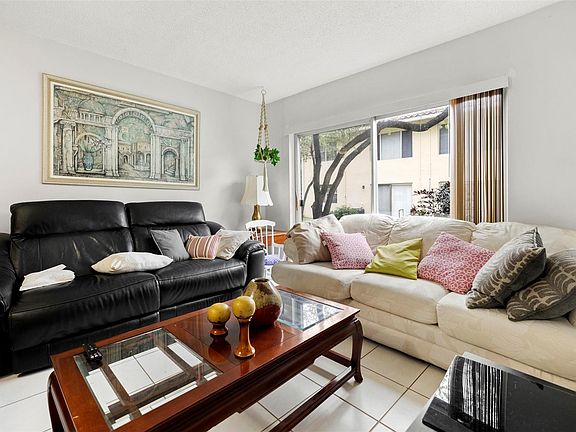 5th image of 3261 NW 103rd Terrace #102-D