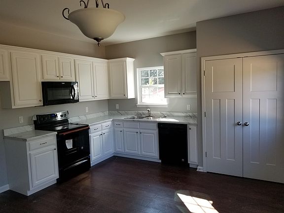 2nd image of 0 W Adams St