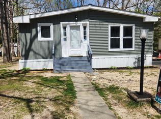 8 Ashwood Dr, Elmer, NJ 08318
