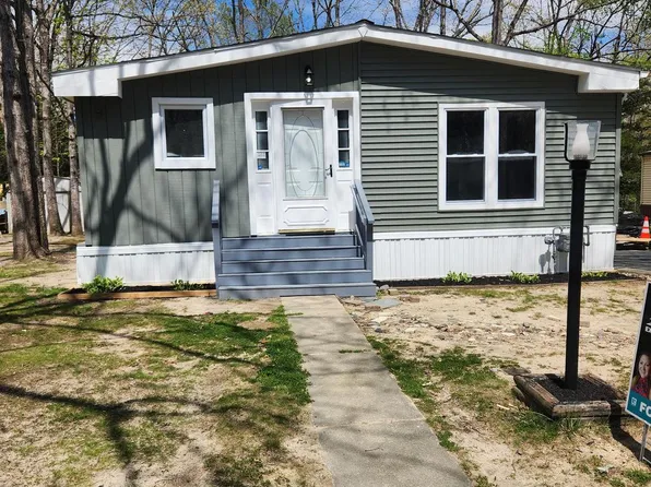 8 Ashwood Dr, Elmer, NJ 08318