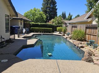 2252 Fort Point Dr, Gold River, CA 95670