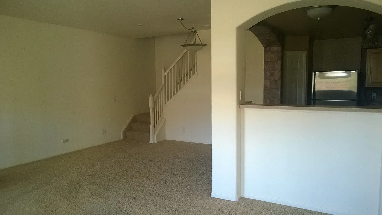2 bed, 1350 sqft, $1,895 — Photo 3