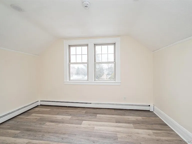 36 Tyler Ave — Photo 15