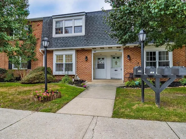 28 Rose Rita Ter, Hammonton, NJ 08037