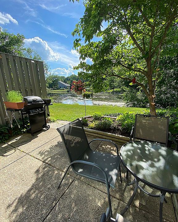1st image of 739 Peninsula Ct