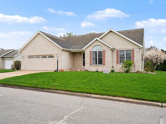 2nd image of 61571 Haverford Ct