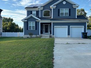 11 Beechwood Ave, Burlington, NJ 08016