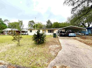 6322 Shady Ln, Milton, FL 32570