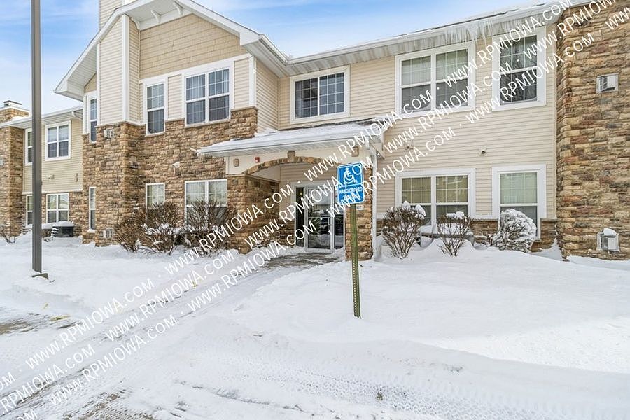 1st image of 1307 SE University Ave Unit 203