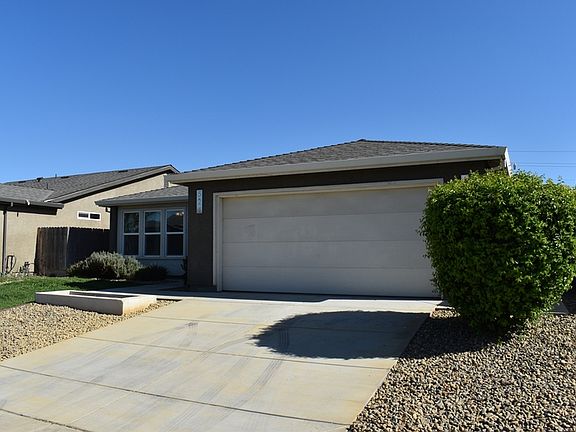 2nd image of 524 Janell Ct