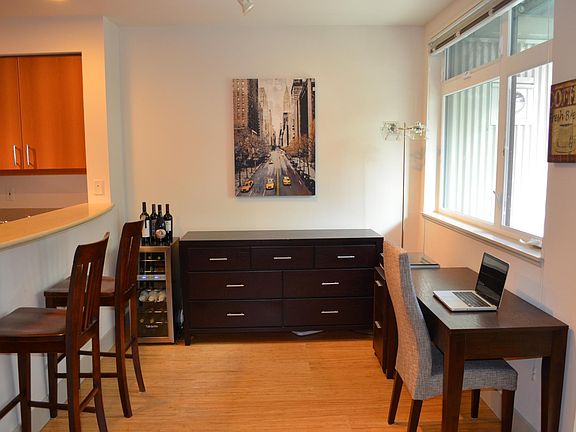 Dining nook or office space