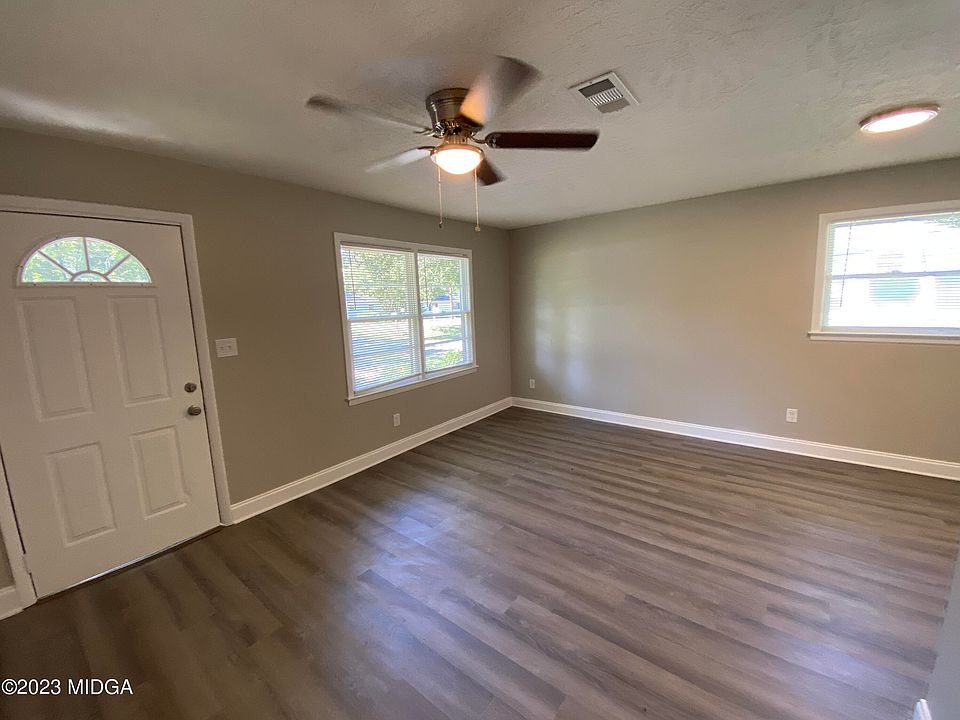 810 Crestwood Ter, Warner Robins, GA 31088 | Zillow