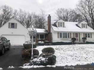 38 Field Rd, Enfield, CT 06082