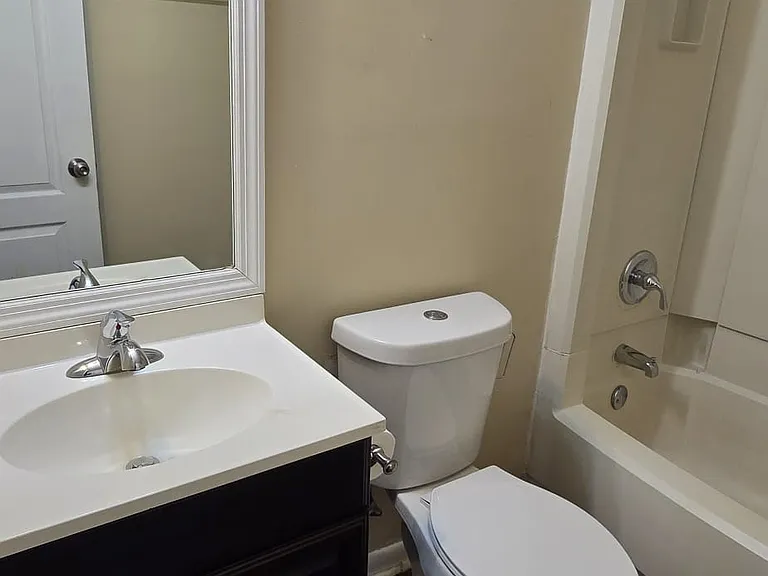 3700 Squaw Valley Dr SW #D — Photo 3