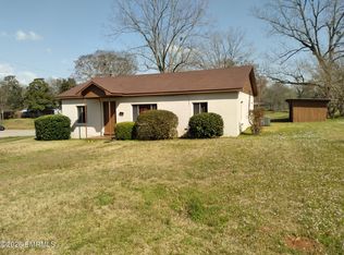 710 Decatur St, Newton, MS 39345