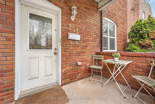 151 Dovercourt Rd Photo 1