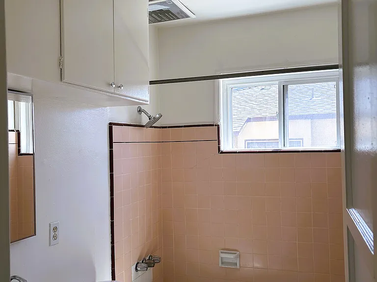 1712 Huntington Dr #A — Photo 15