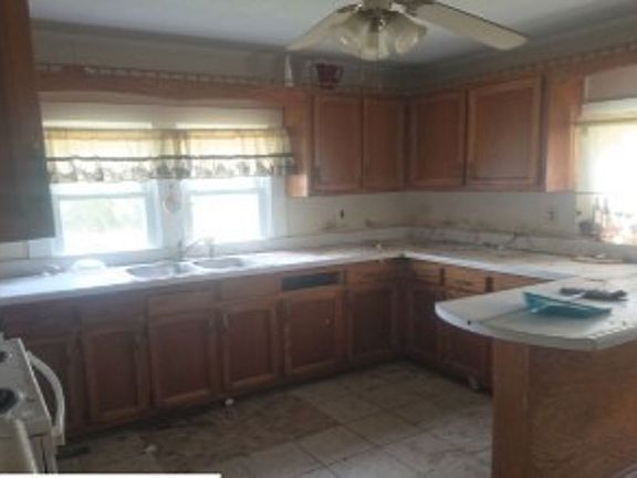 4th image of 2733 Sweetwater Vonore Rd