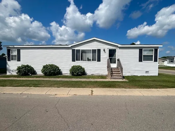 475 White Willow Dr, Flint, MI 48506