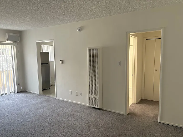 11931 Dorothy St — Photo 3