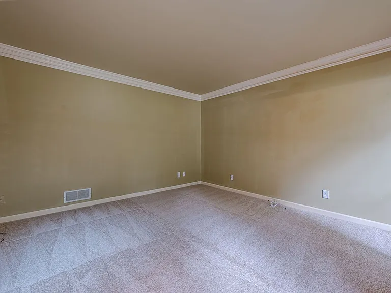 461 Braidwood Walk NW — Photo 8