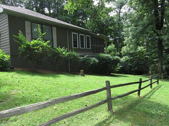 2nd image of 163 Tall Timbers Dr